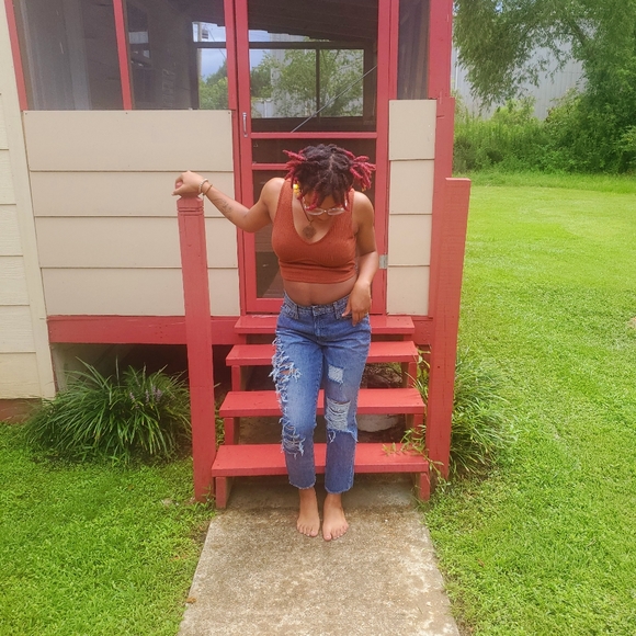 Universal Thread Size 8/29 Hand Ripped Jeans - Picture 2 of 7